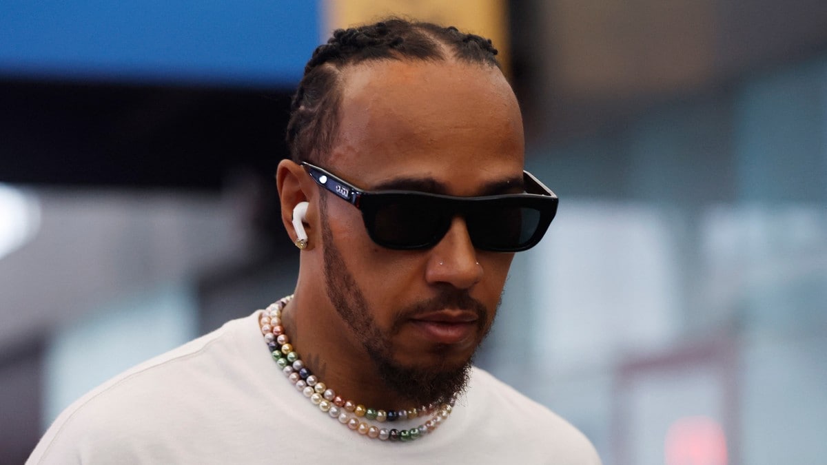 Hamilton raser i lydklipp – hinter om tidlig Mercedes-exit