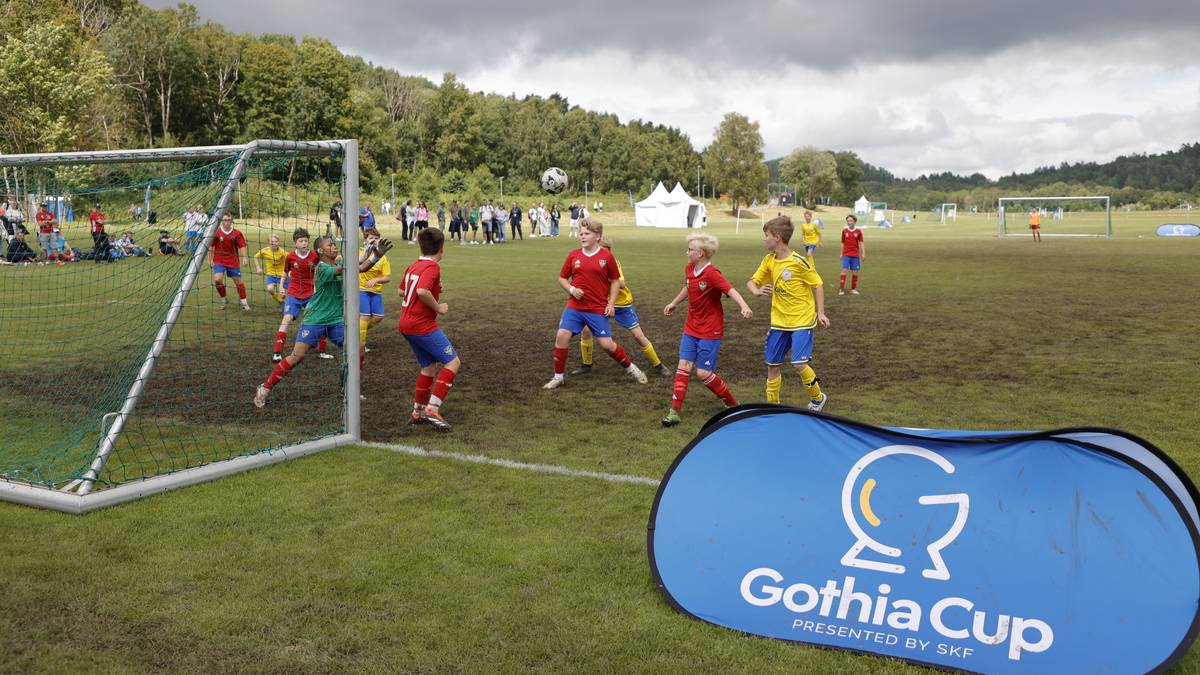 Uvêr stoppa kampar i Gothia Cup – mange nordmenn på plass