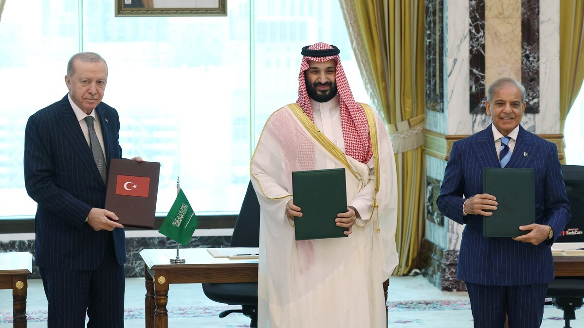 Saudi-Arabia, Tyrkia og Pakistan signerer forsvarspakt