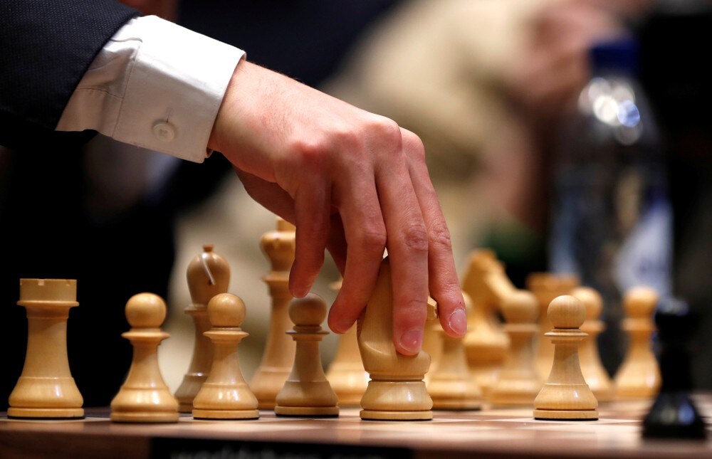 Carlsen fikk ikke viljen sin – omstridt sjakkavtale ble nedstemt