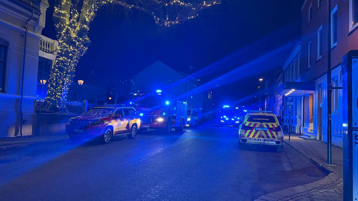 Tre evakuert etter brann i Kristiansand sentrum