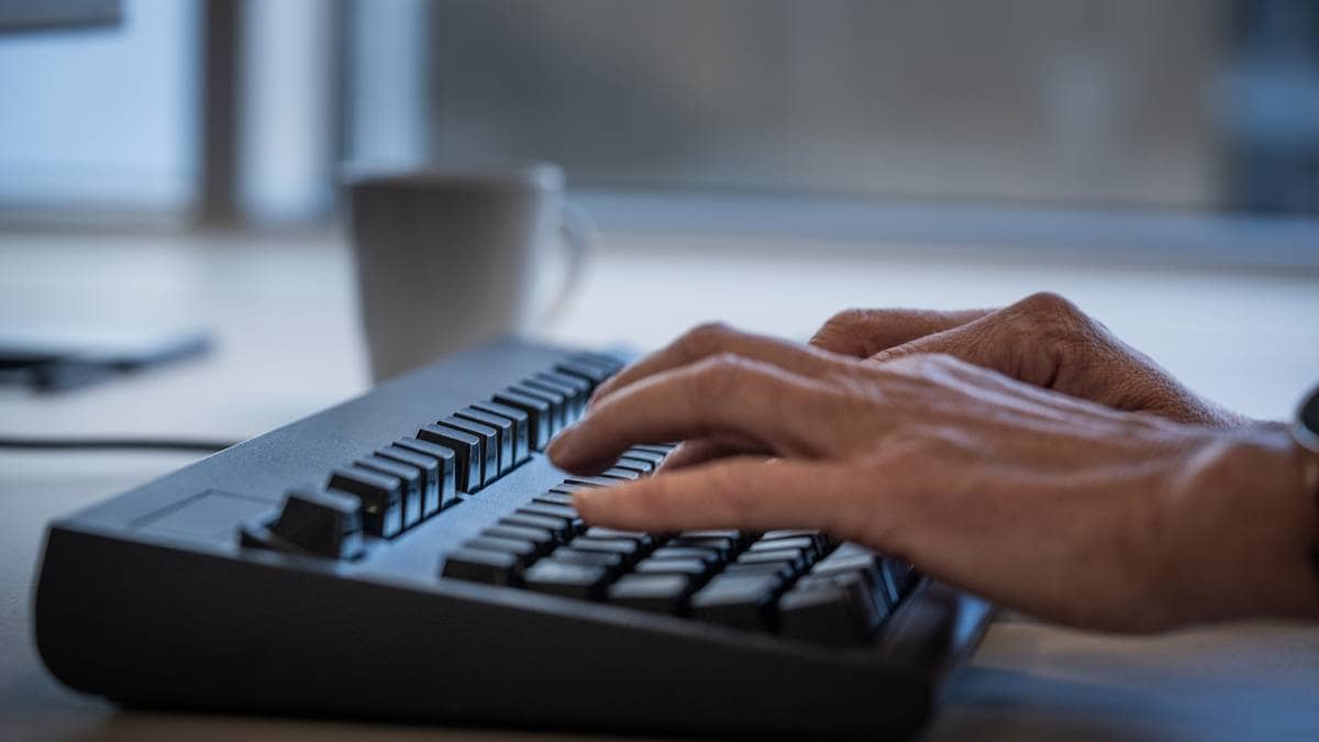Sjukepleiar sagt opp på dagen – skulda for omfattande snoking i pasientjournalar