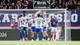 Amanda Pedersen Giske / NTB Molde-spillere jubler foran Vålerenga-supportere etter scoring på Intility Arena. (Bildebeskrivelsen er laget av en KI-tjeneste)