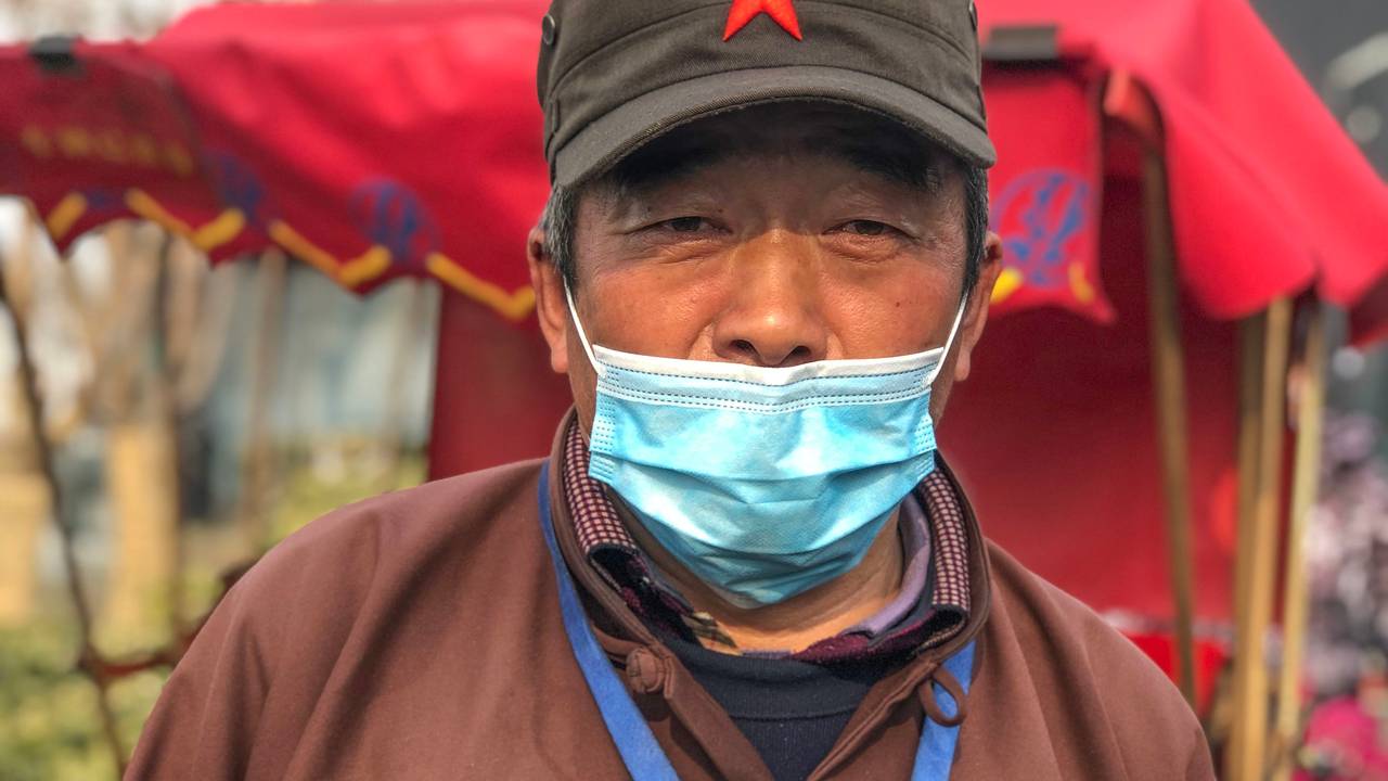 Wang taper penger på de strenge tiltakene i Beijing, men støtter dem og mener det viktigste er helsen
