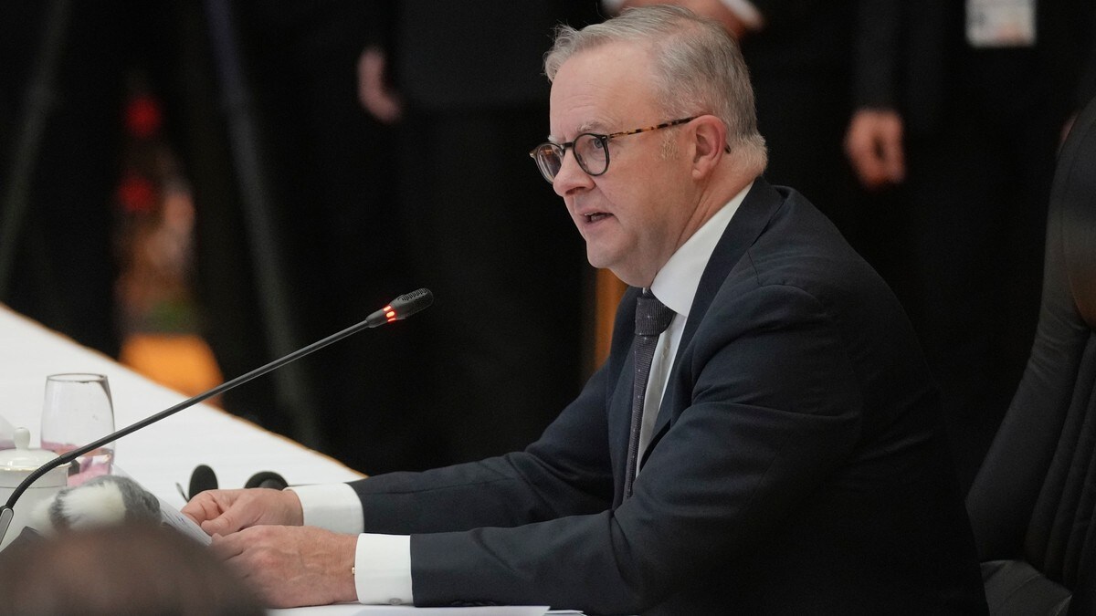 Australia vil vurdere å delta i fredsbevarende styrker i Ukraina