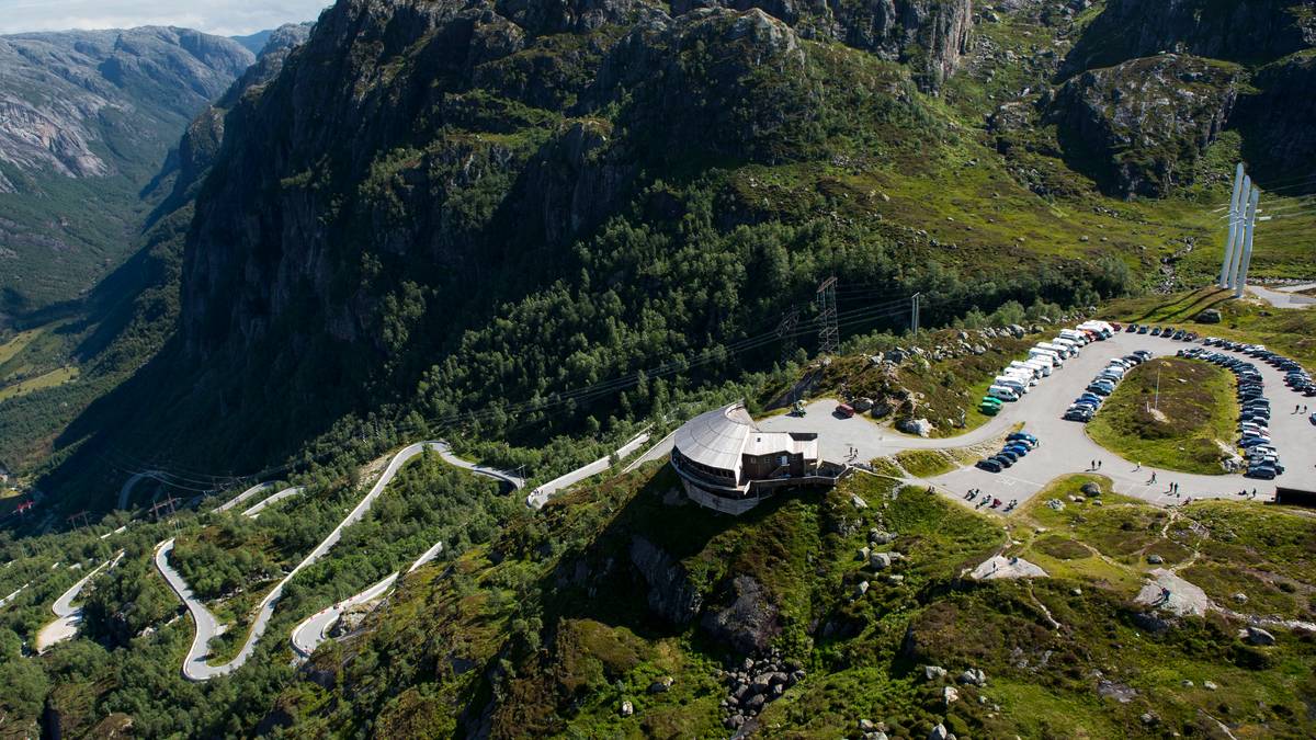 Vinterstenger populær turistvei