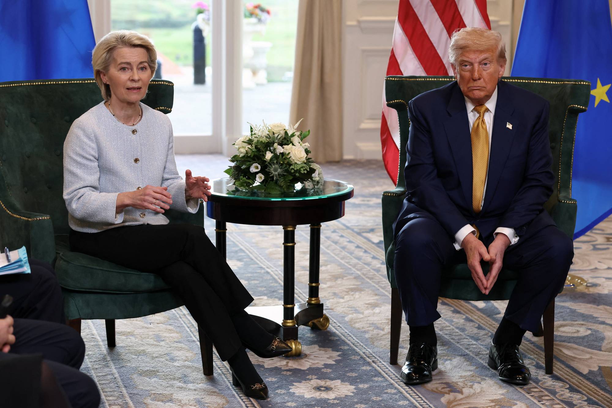 Kvinne møter Trump