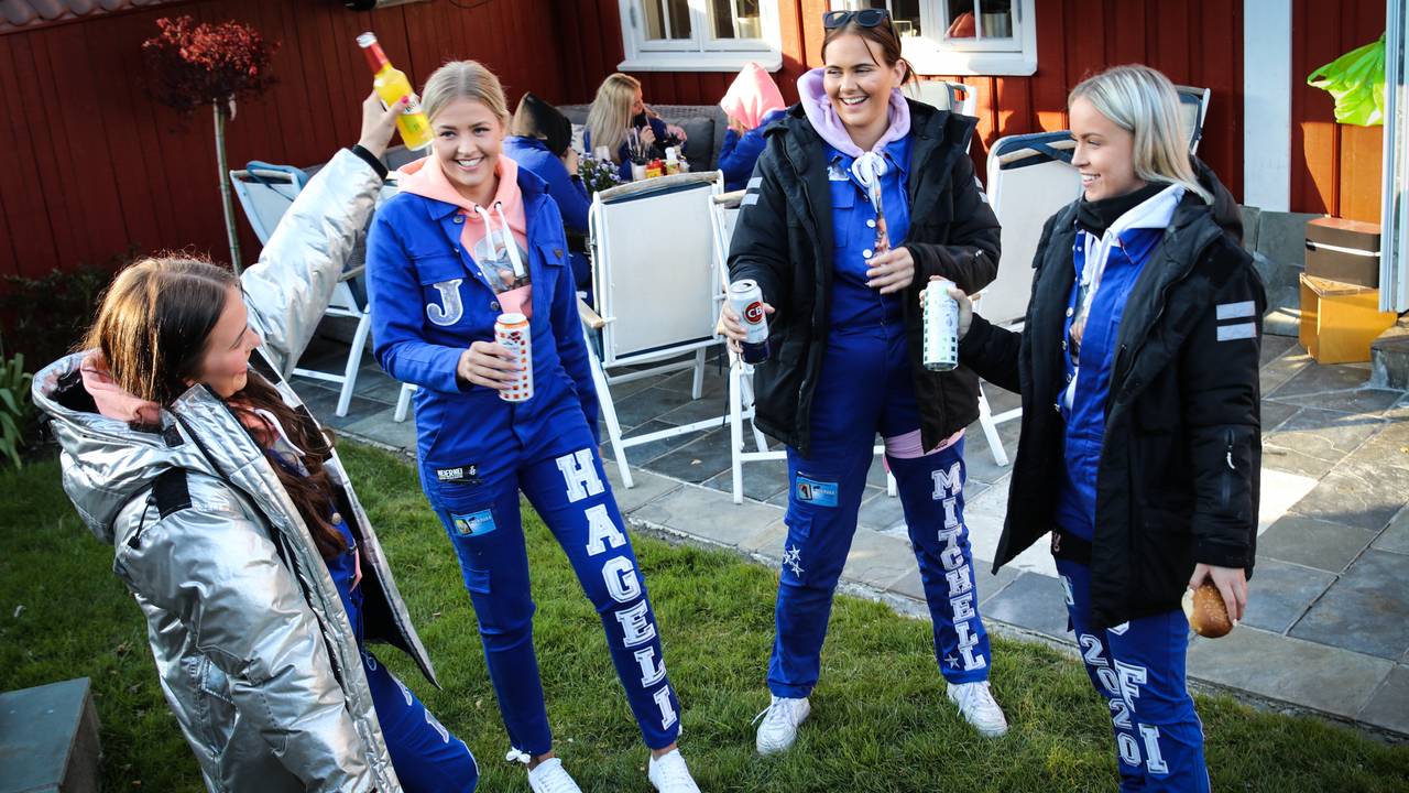 Vilde Aamot (t.v.), Julie Hageli, Mathilde Mitchell og Sofia Gjermundnes.