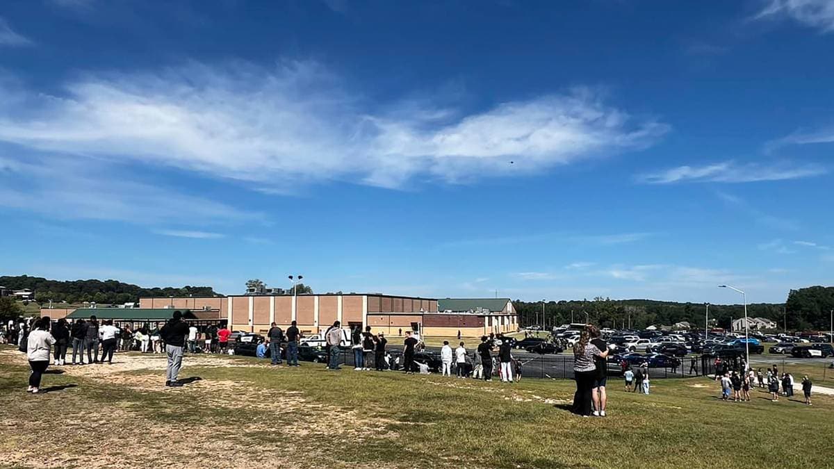 Flere drept og skadd i skyting på skole i Georgia i USA