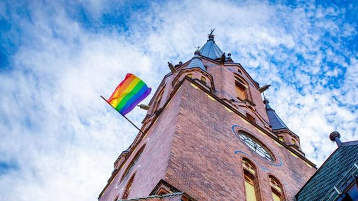 Den norske kirke vil si unnskyld til skeive