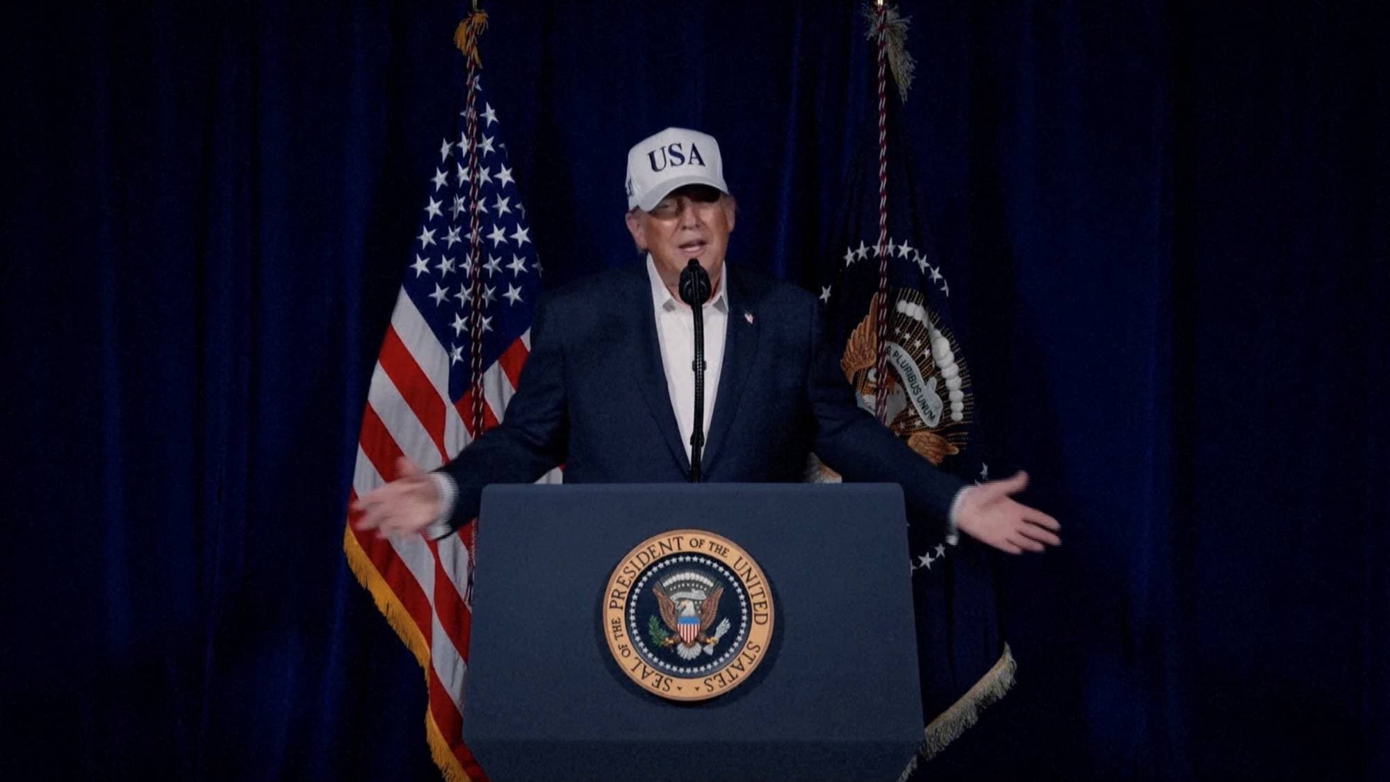 USAs president Donald Trump snakker.