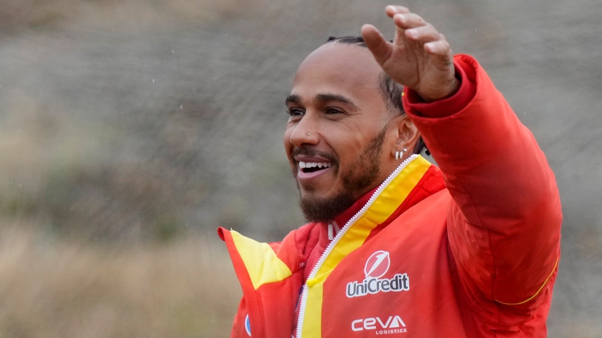 Hamilton krasjet under sin andre Ferrari-trening