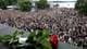 FABRIZIO BENSCH / Reuters / NTB En rose og en folkemasse