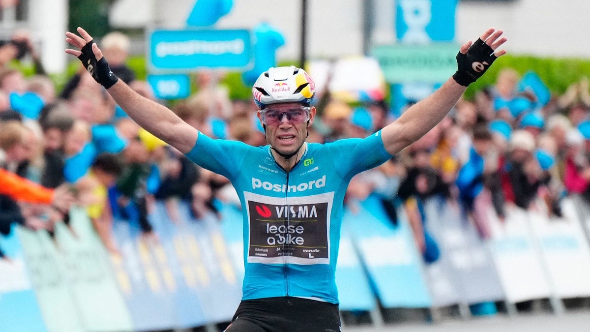 Tre strake for Wout Van Aert