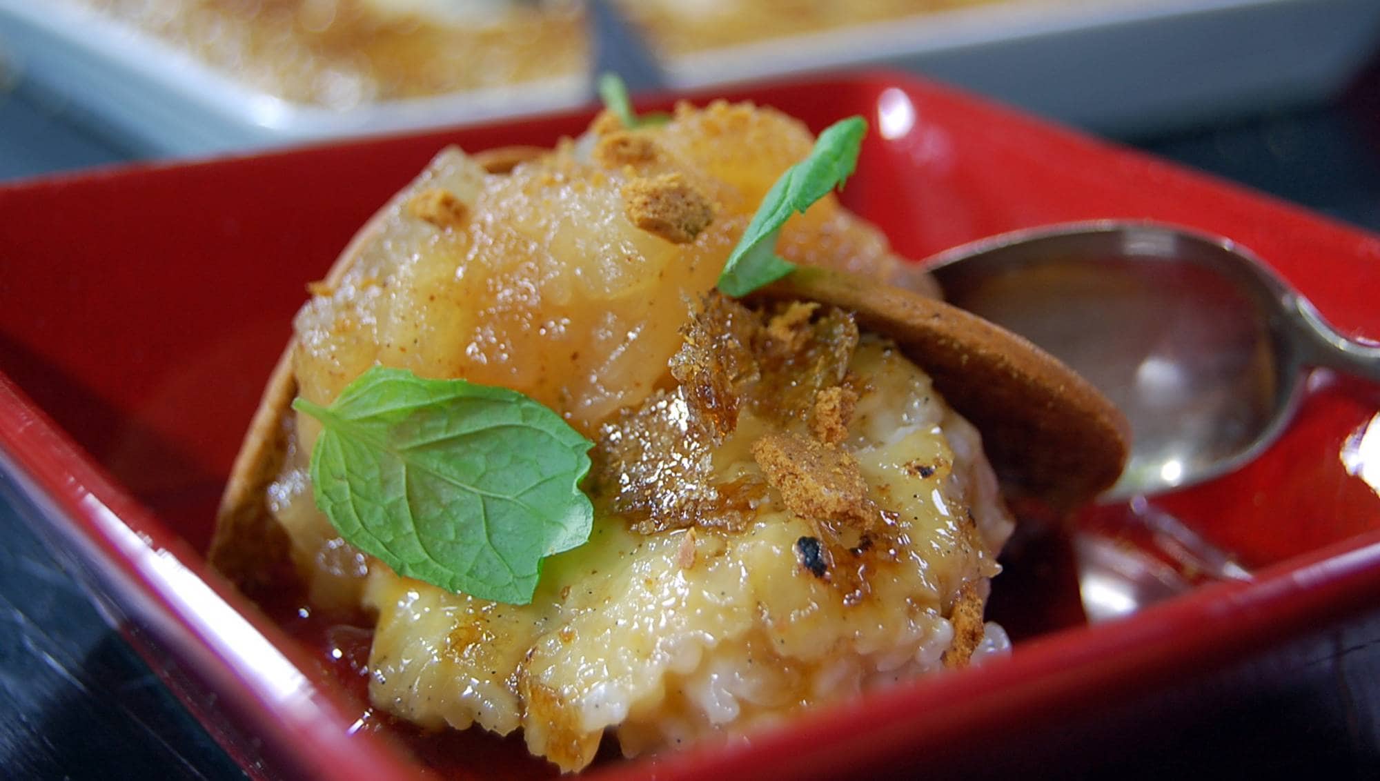 Arroz doce: Søt ris under knasende lokk – NRK Mat – Oppskrifter og ...