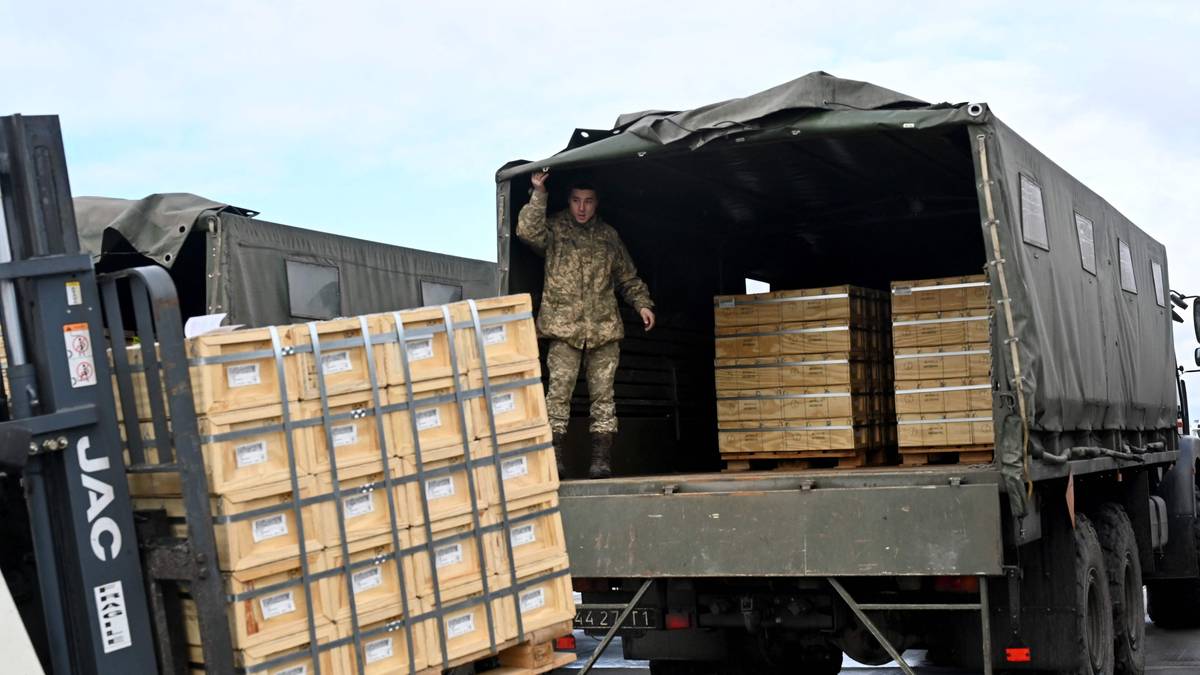 Ordkrigen raser: Er det USA eller EU som gir mest støtte til Ukraina?