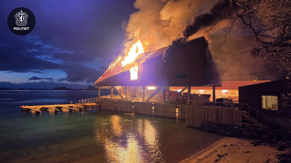 Full fyr i bygning under oppføring