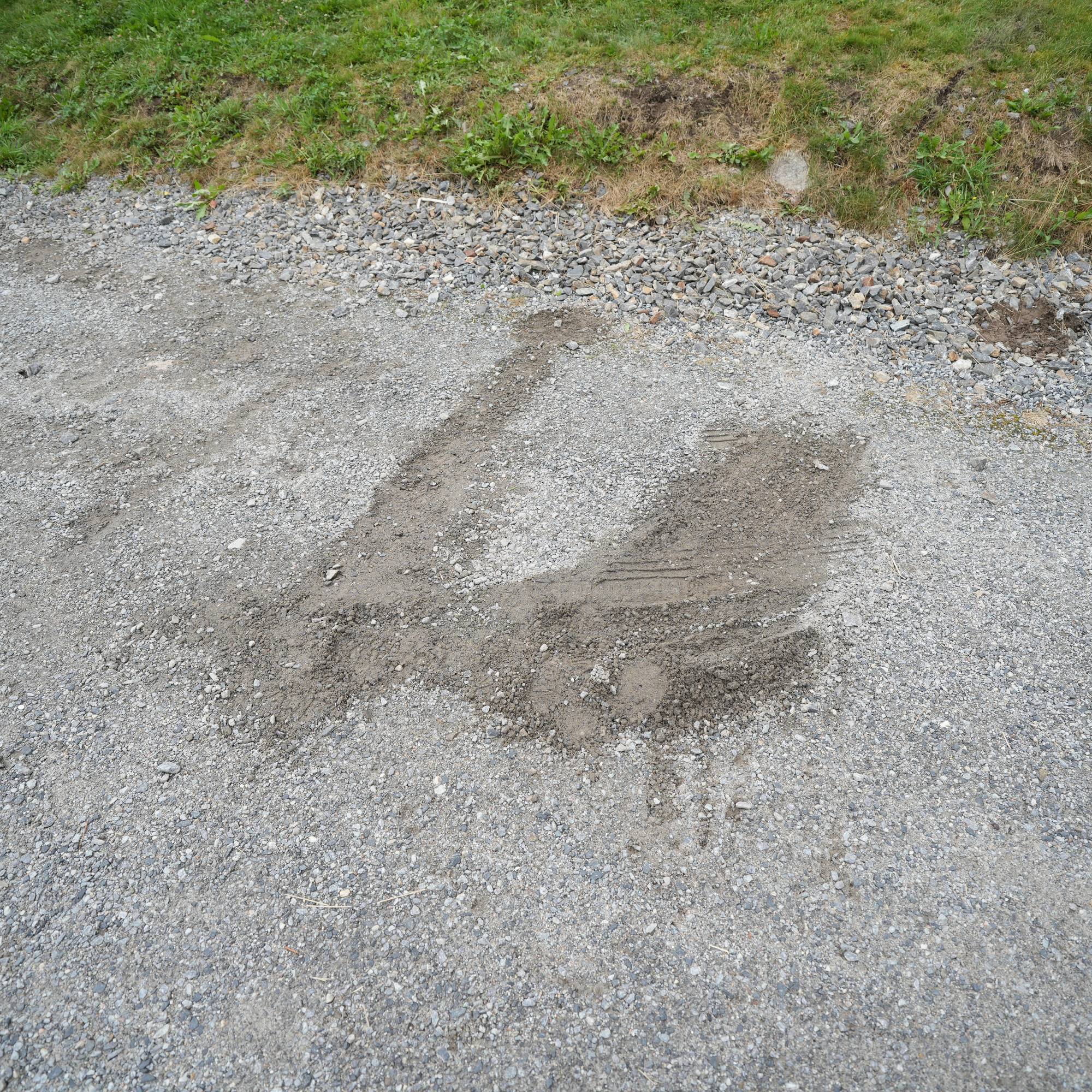Et nærbilde av en vei