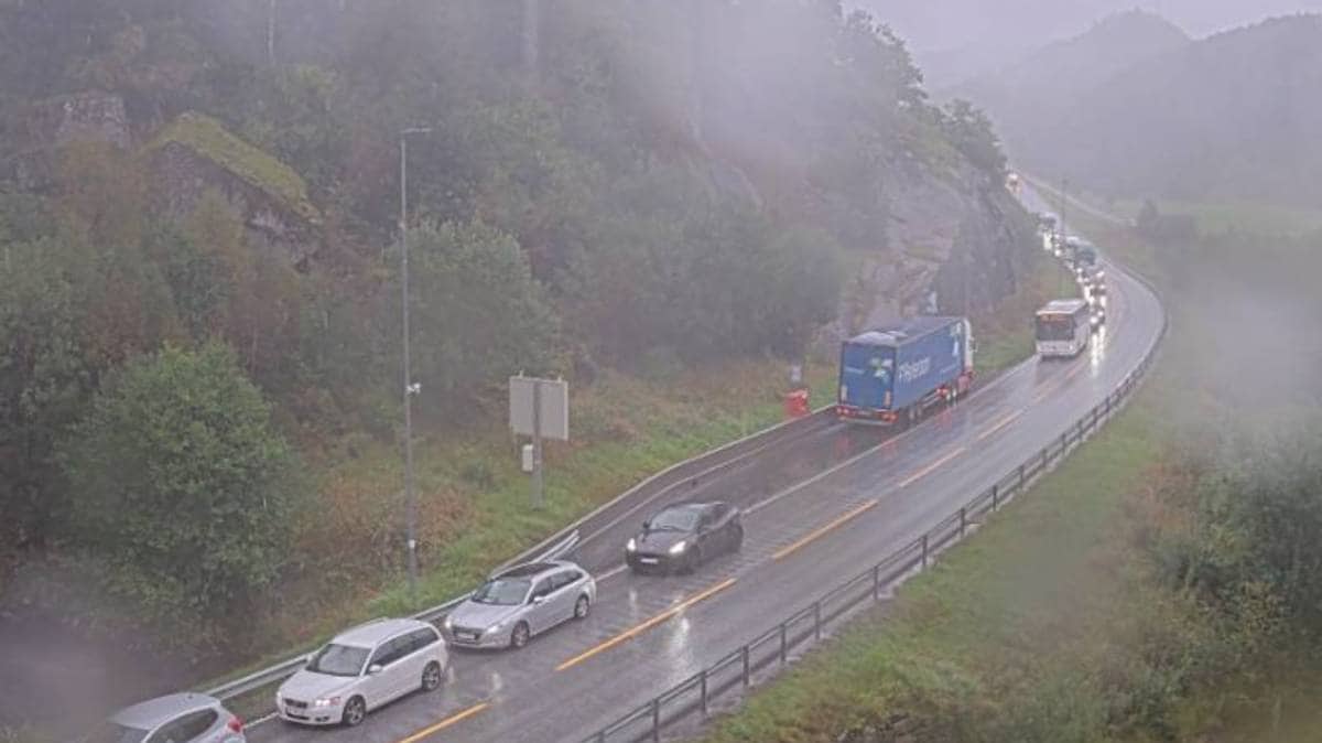 E39-tunnel stengt grunnet brann