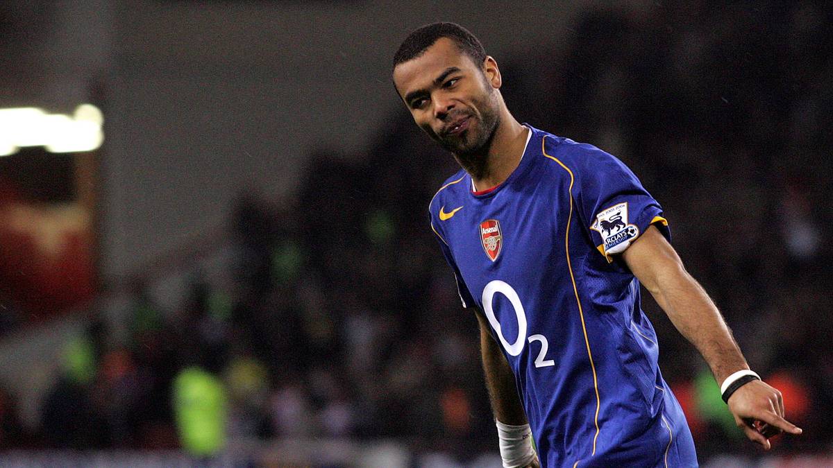 Ashley Cole blir Carsley-assistent på det engelske herrelandslaget i fotball