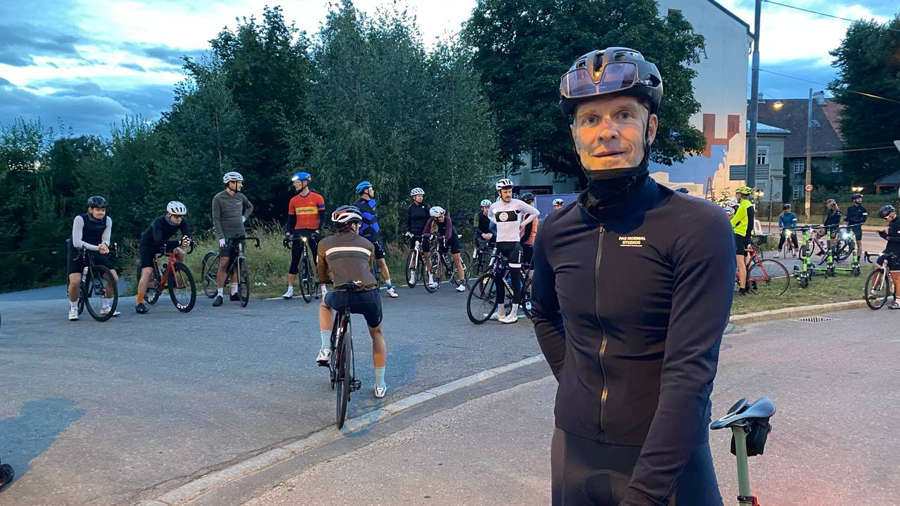 Lars Erik Lund på sykkelen.