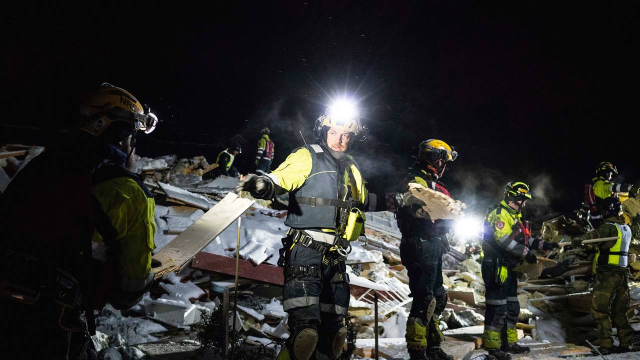Brannvesenet søker i Gjerdrum