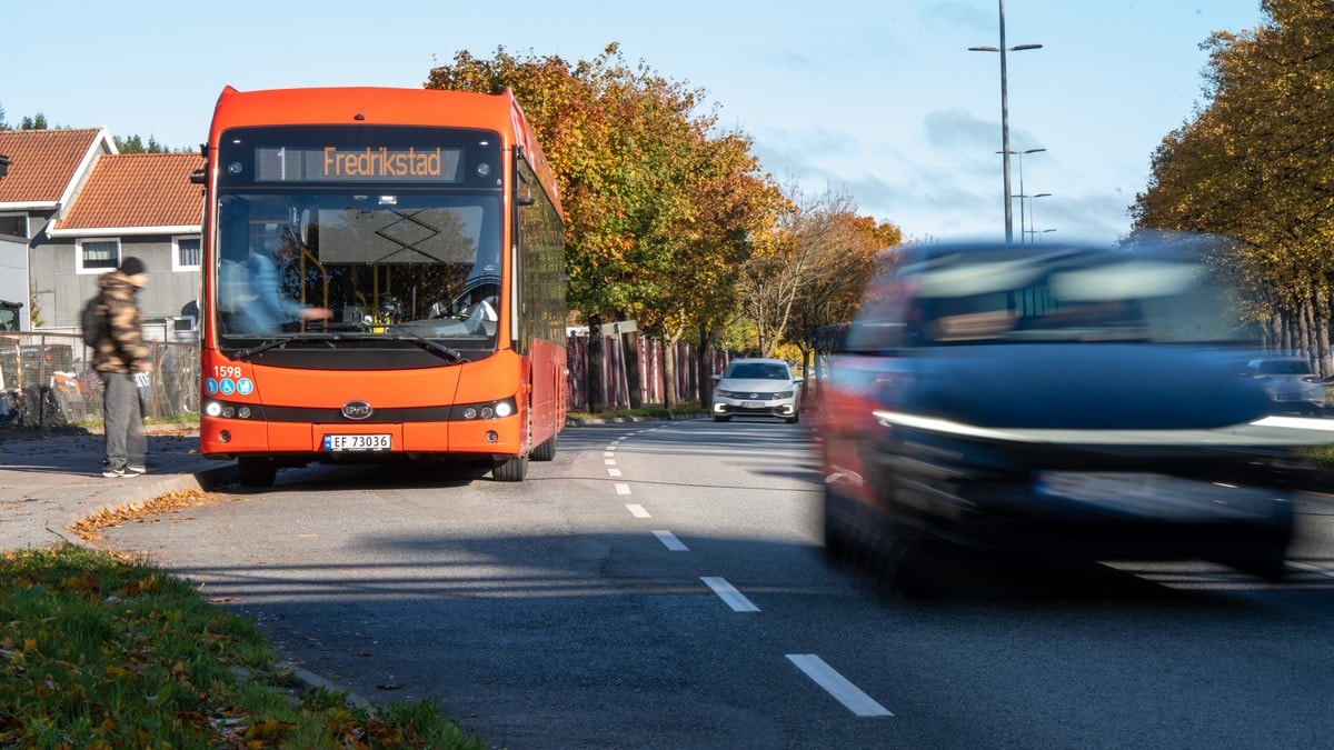 Har Noregs billigaste buss – likevel køyrer «alle» bil