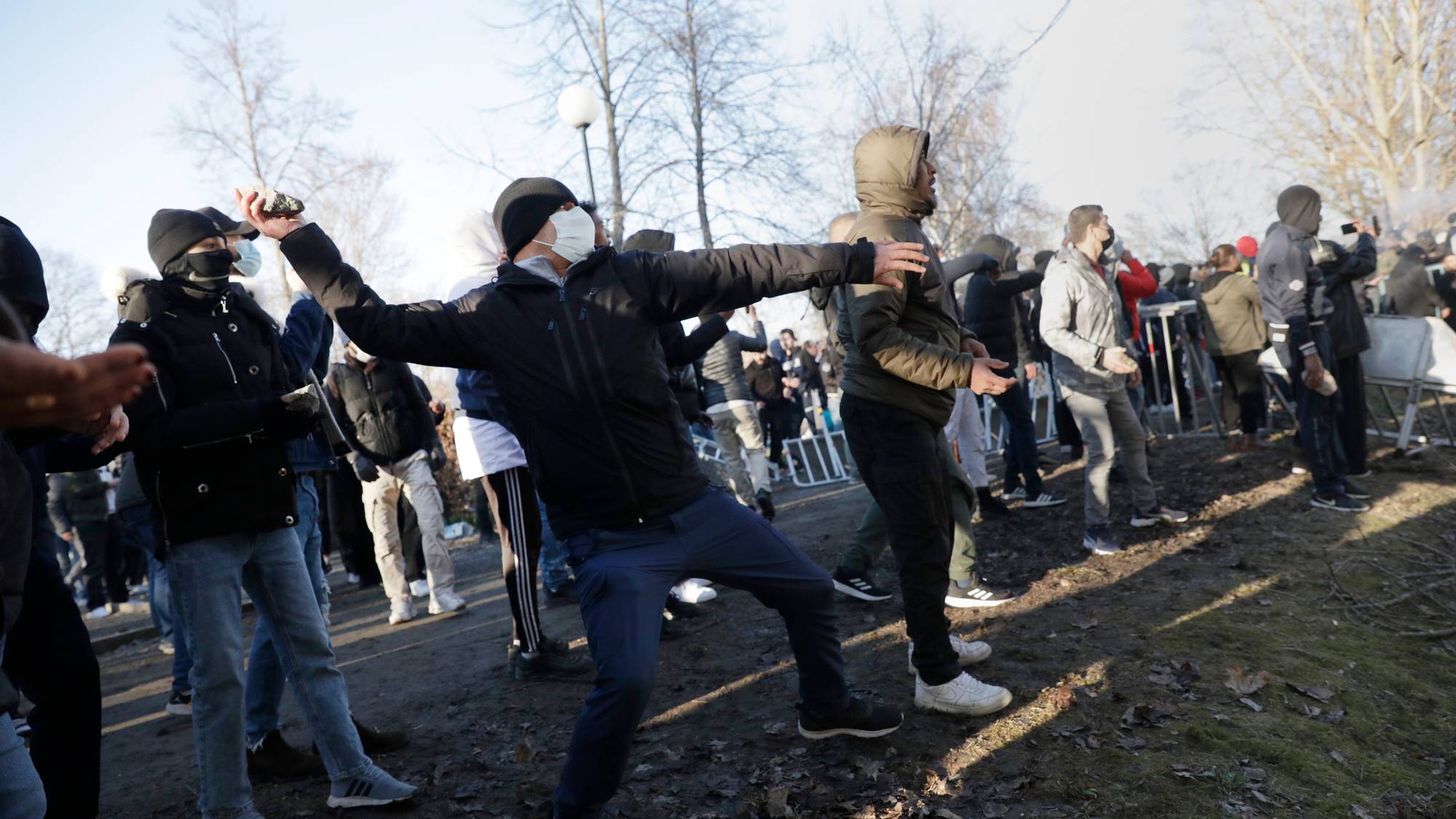 Новости а также самые последние. Протесты в Швеции.