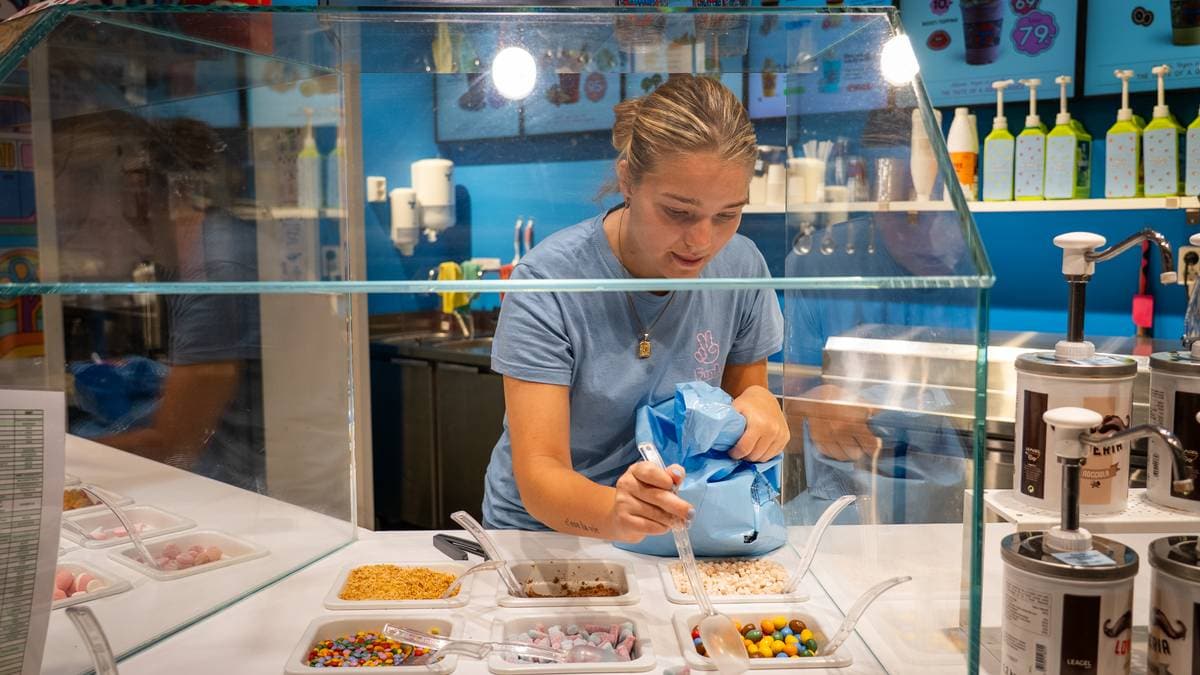 Sommervikarer filmes ulovlig på jobb