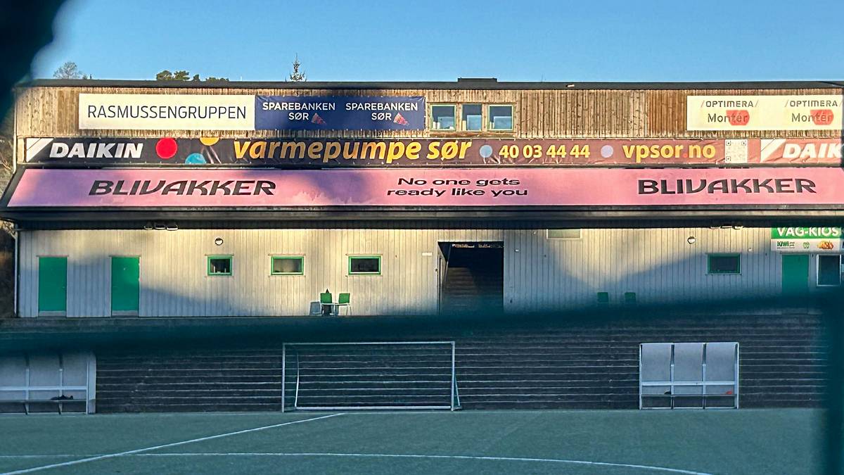 «Blivakker»-logo på fotballdrakter skaper uro i klubben
