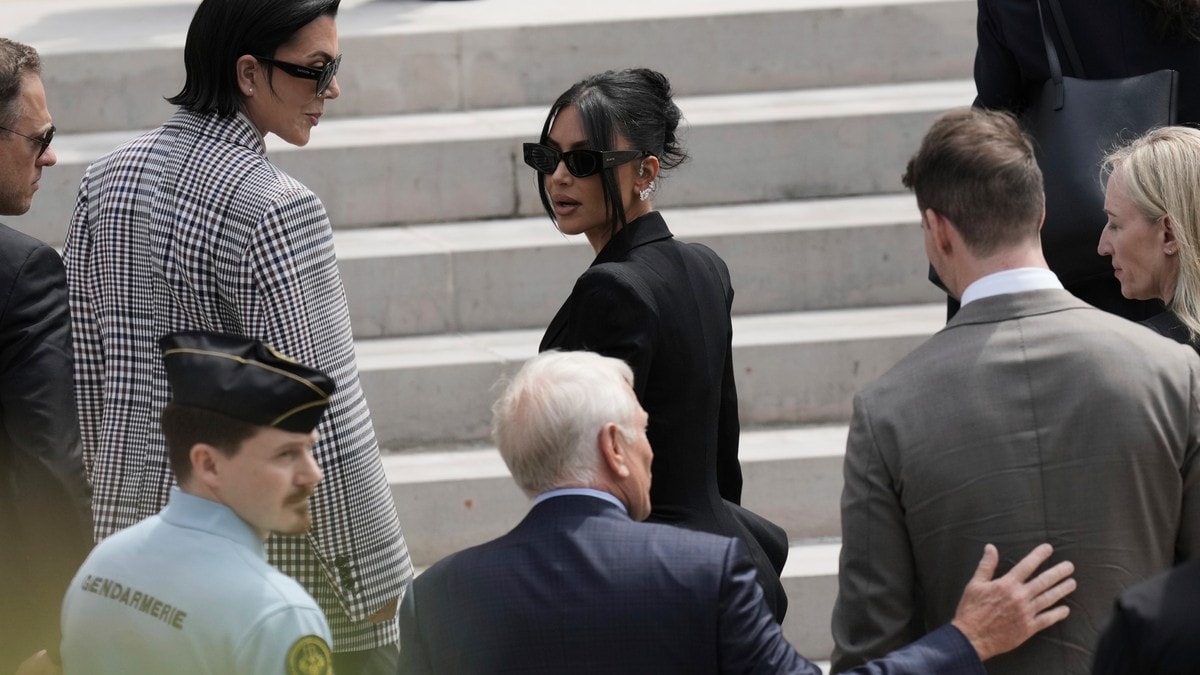 Kim Kardashian vitner i retten i Paris