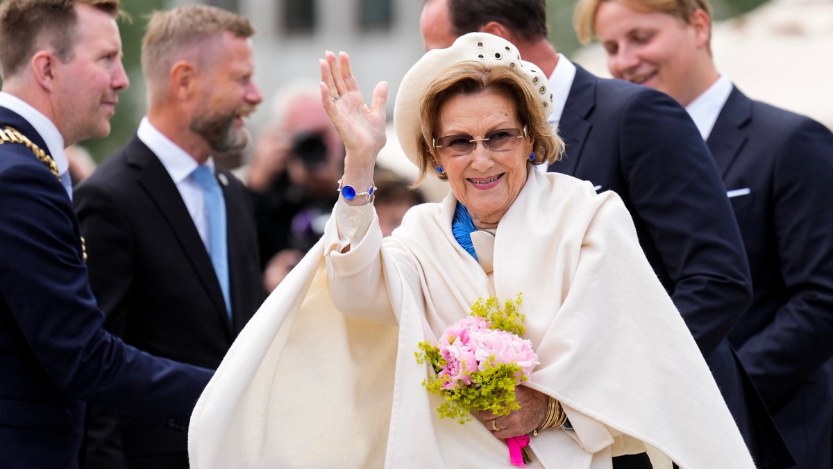 Dronning Sonja (88) feirer bursdag i Stavanger med kongefamilien