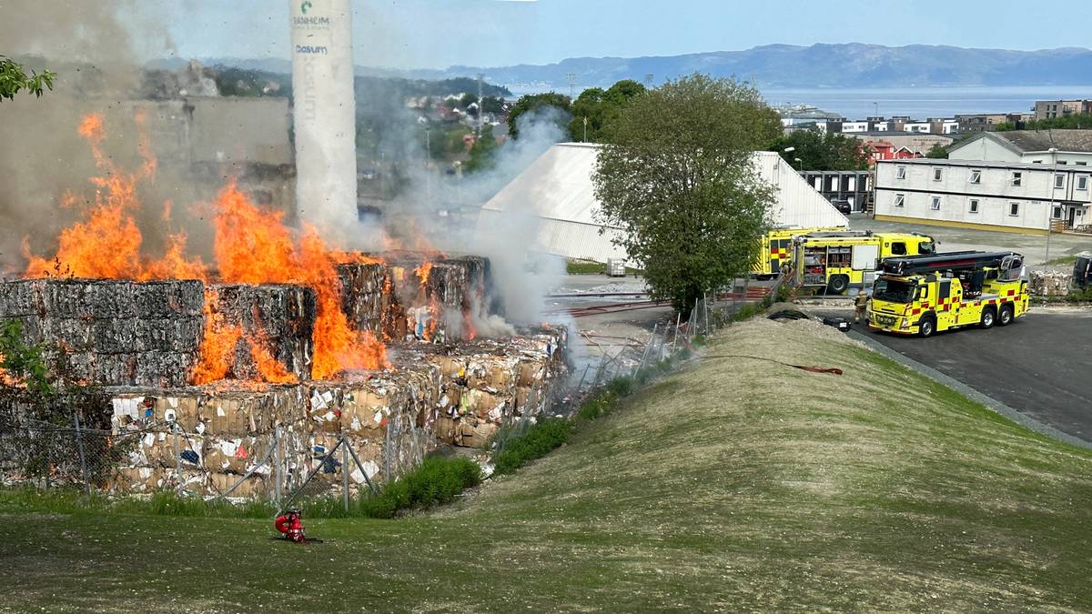 Fire Breaks Out at Paper Factory in Trondheim, Extensive Damage Expected