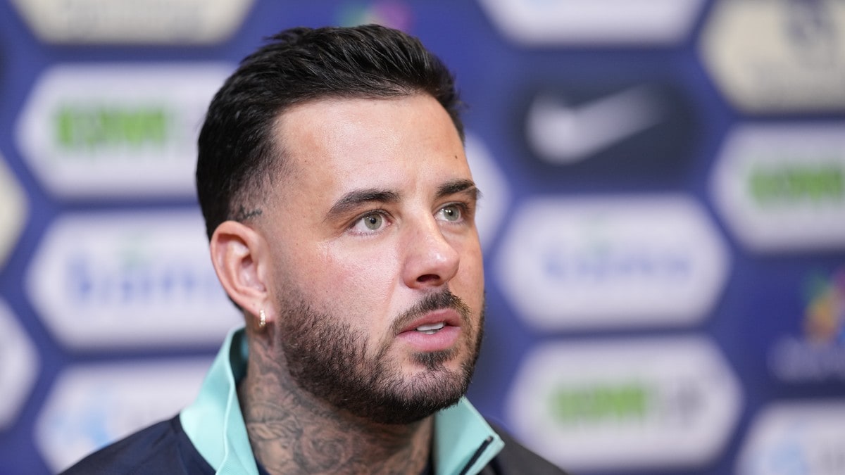 Reagerer på rasismeanklager: – Har ingenting med hudfarge å gjøre