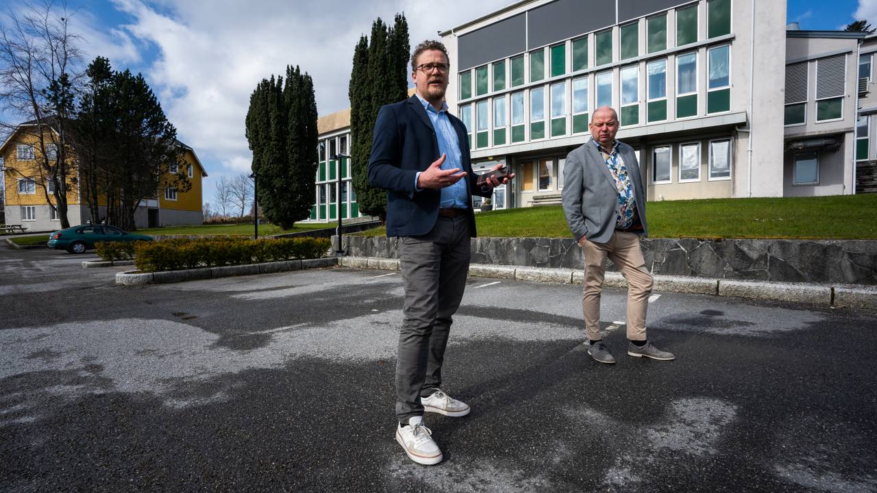 Kommunedirektør Anders Norvald Hammer og ordfører Olav Myklebust i Sande kommune.