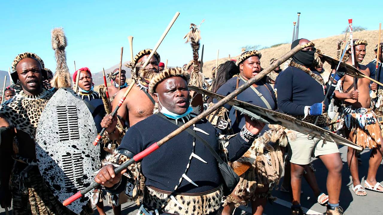 Zuma-tilhengere med spyd og skjold