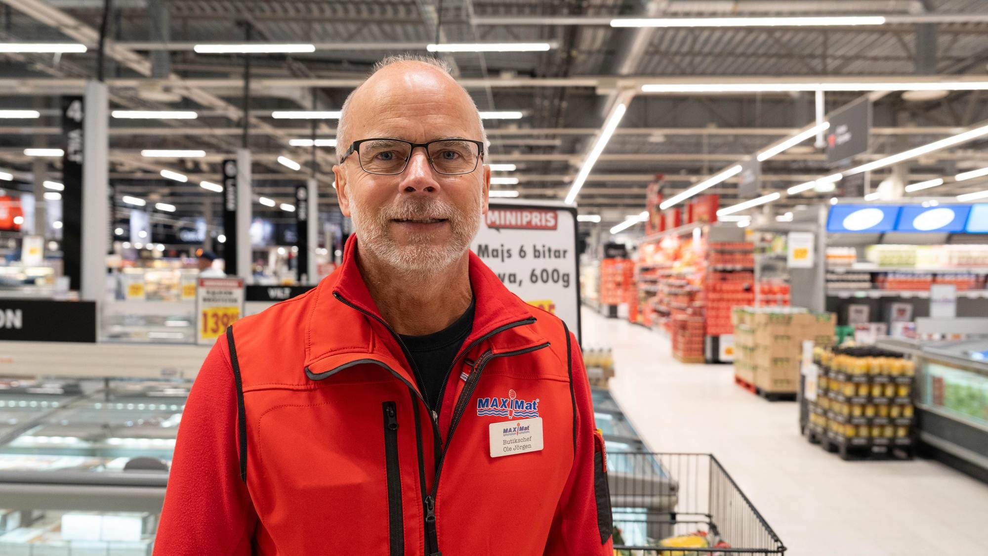 Ove Jørgen Lind, butikksjef Maxi Mat, Nordby Shoppingcenter.