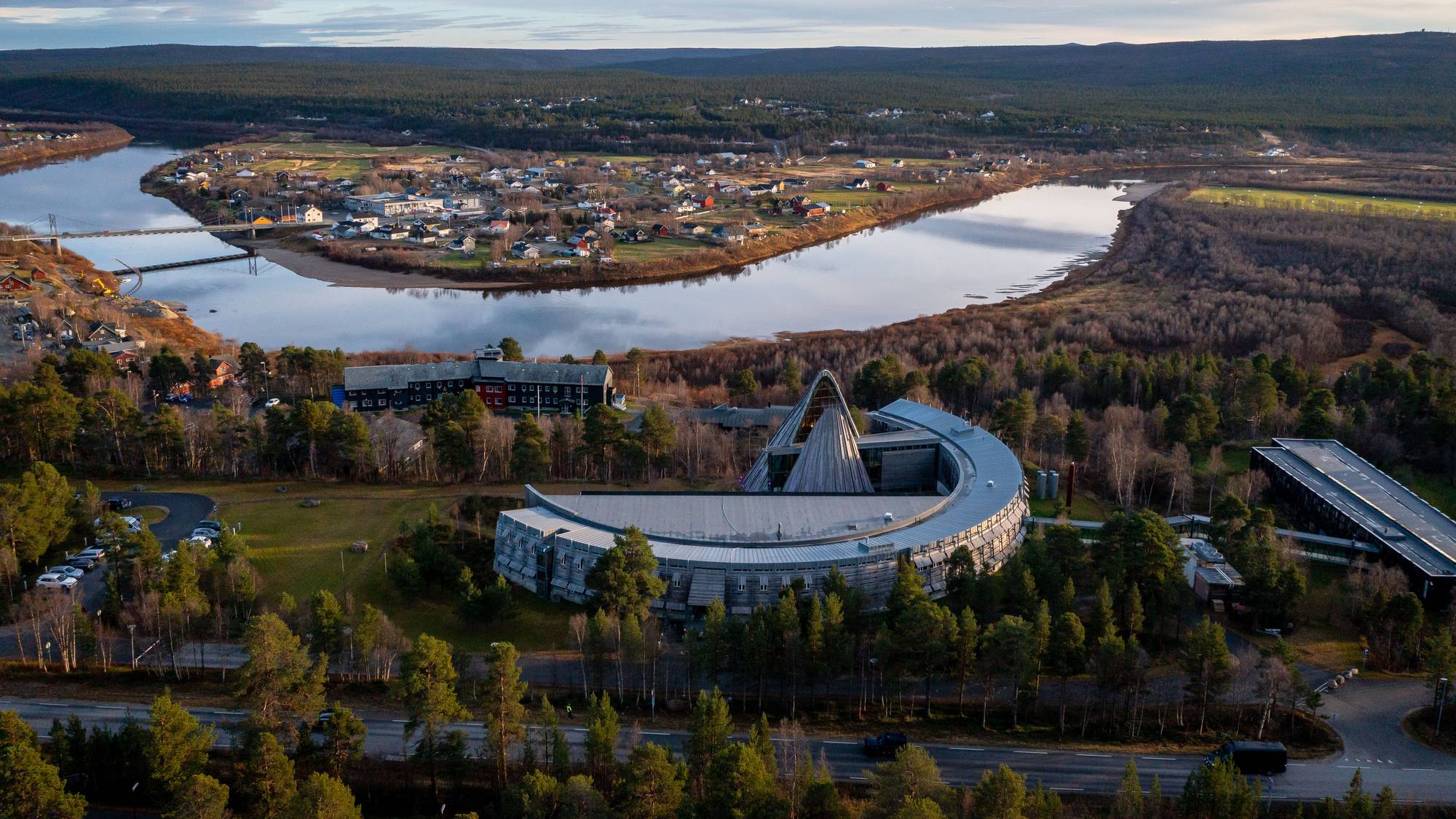 Karasjok og Sametinget bilde tatt fra lufta.