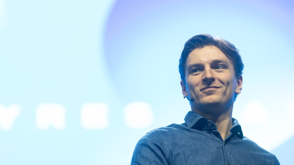 H&oslash;yre ut mot St&oslash;res rentel&oslash;fte: &ndash; Svekker tilliten til norske politikere