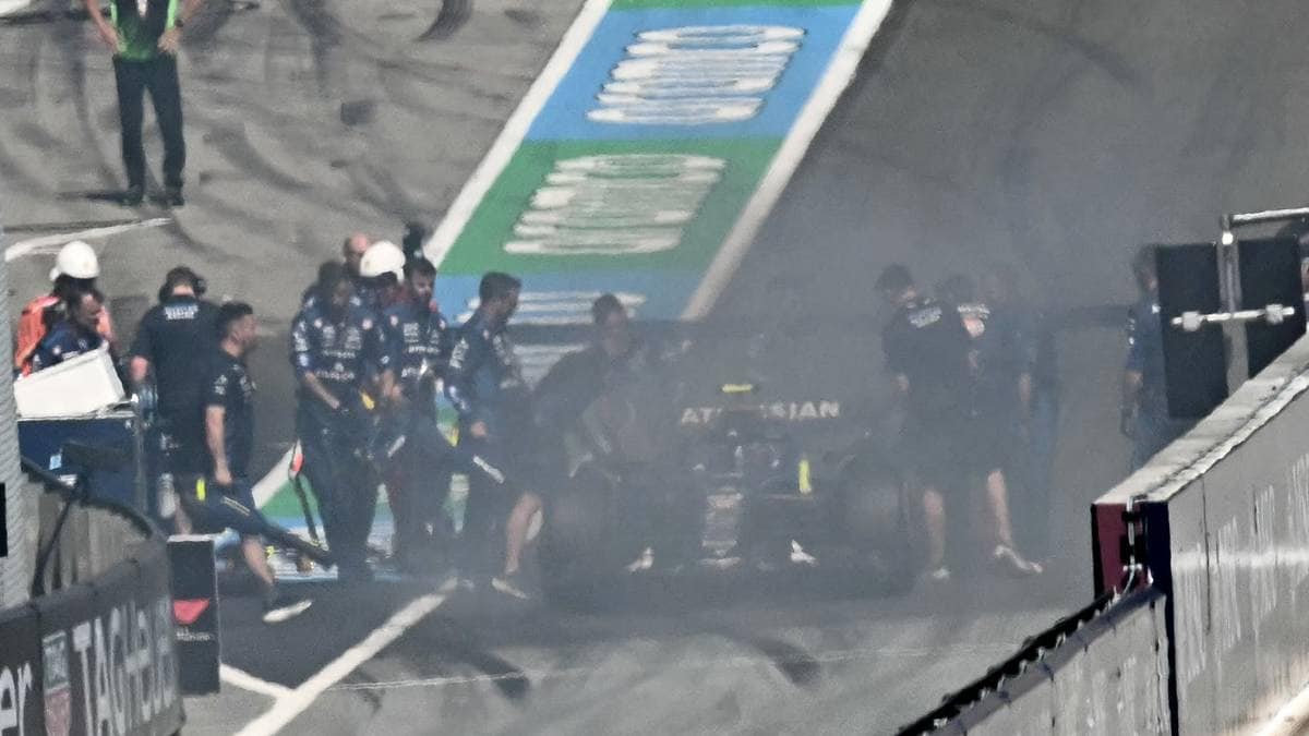Formel 1: Bilen tok fyr minutter før start
