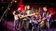 Christie Goodwin Buffy Sainte-Marie med band spiller rockabilly