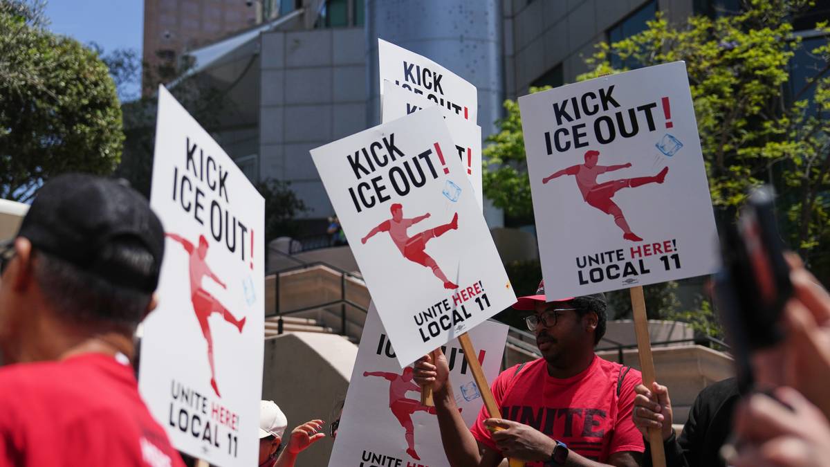 VM-arbeidere truer med streik om Ice dukker opp