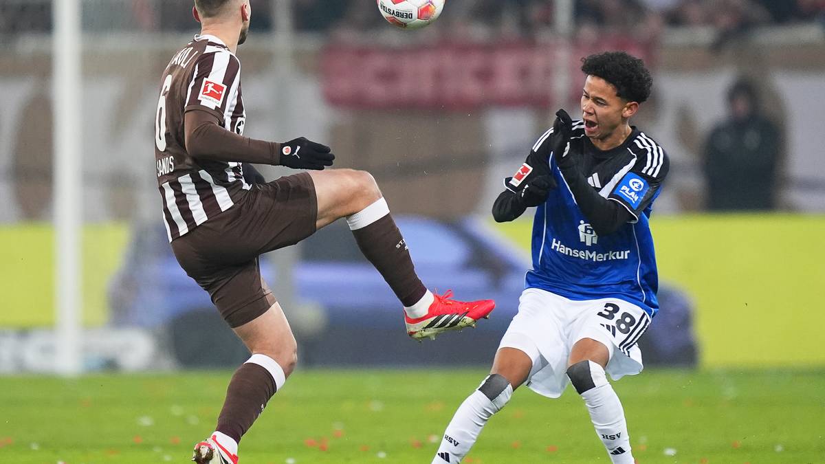 Alexander Røssing-Lelesiit tidlig ut med skade i Hamburg-derbyet