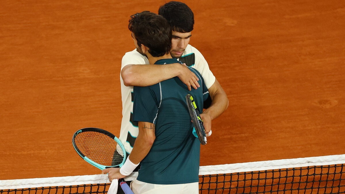 Musetti måtte gi seg – Alcaraz til finale