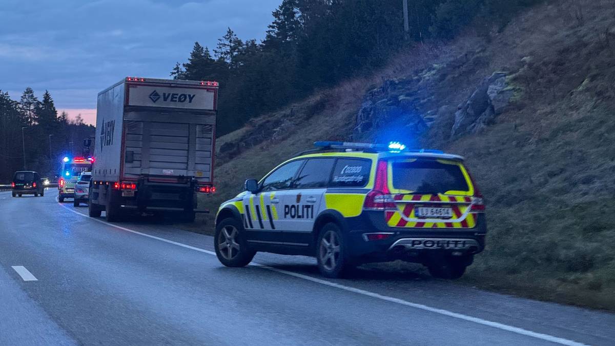 Trafikkulykke på E18 - svært glatt på stedet