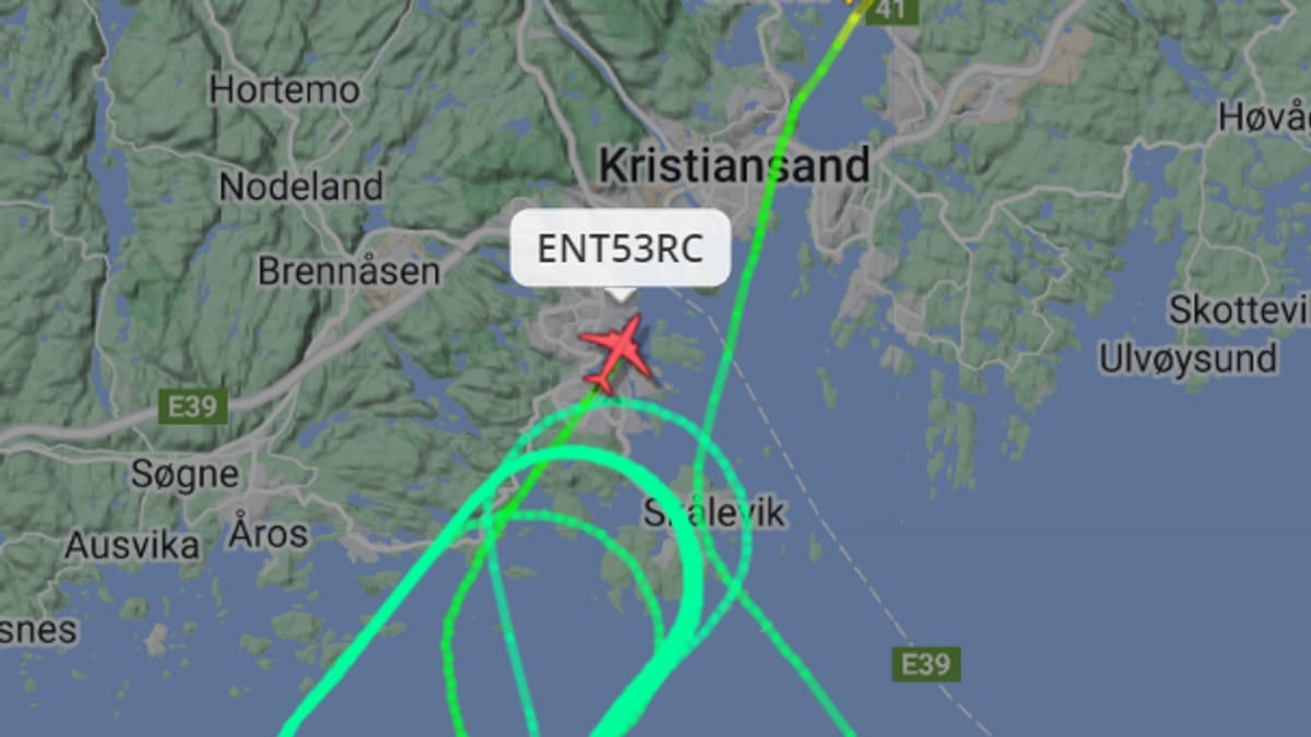 Måtte fly i ring for å kvitte seg med drivstoff: – Helt forkastelig