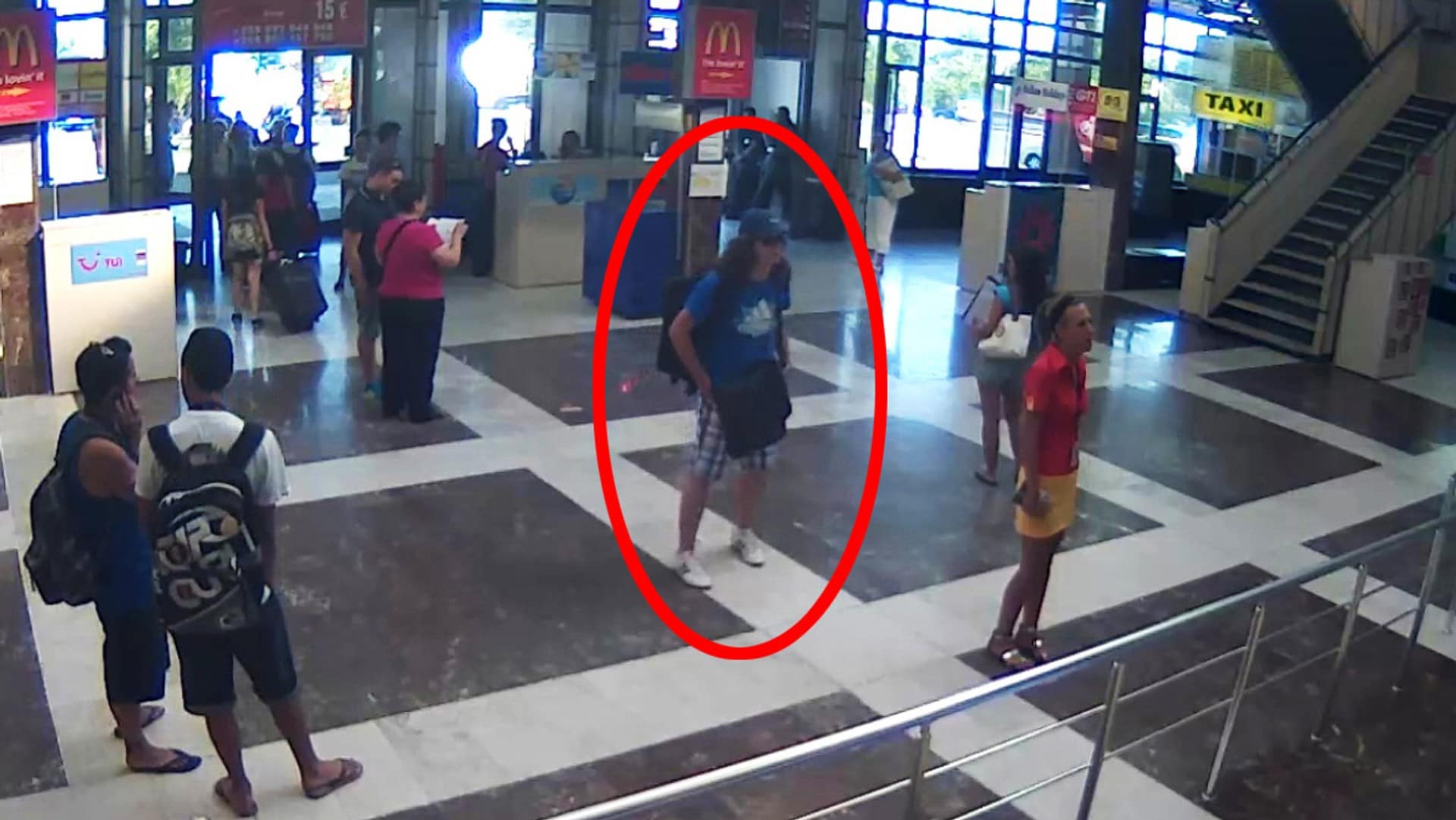 Террористы снимали на телефон в крокус. Фото террориста смертника в аэропорту.