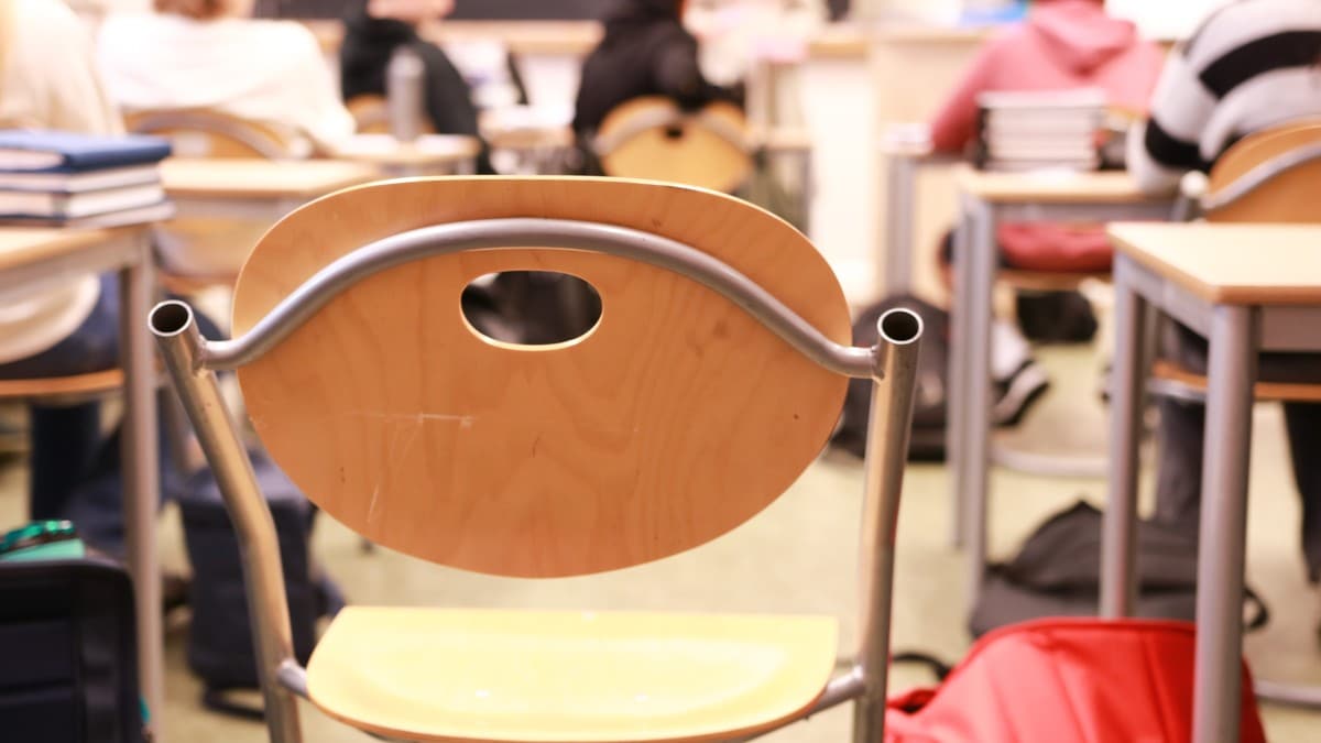 Kunnskapsministeren: Send ungene p&aring; skolen hvis de ikke har feber, oppkast eller diare