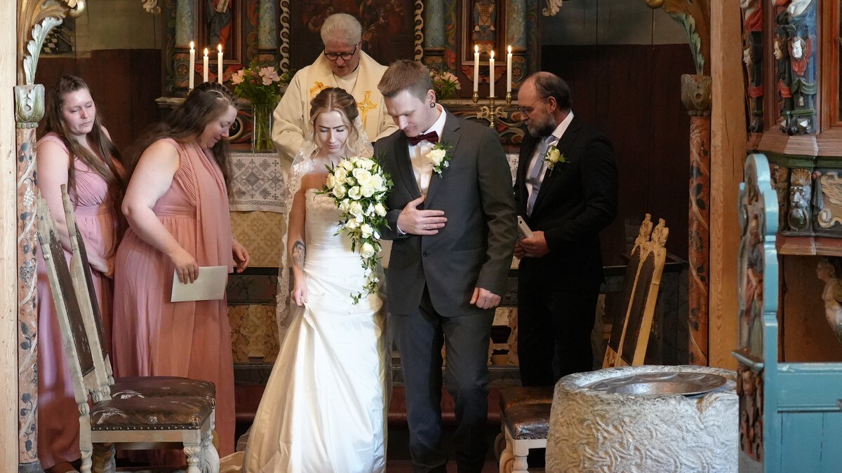 Kjærlighet på sparket – drop-in bryllup tiltrekker flere par