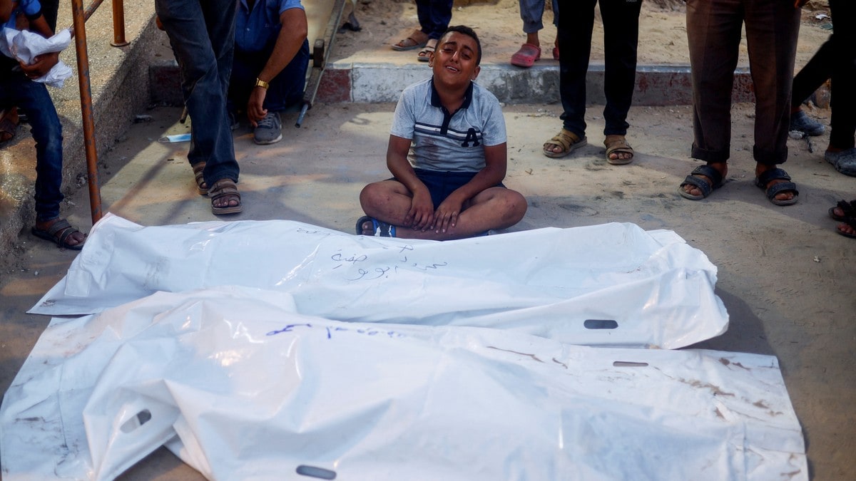 Sjukehus i Gaza: Minst 29 palestinarar drepne i nytt angrep på skule